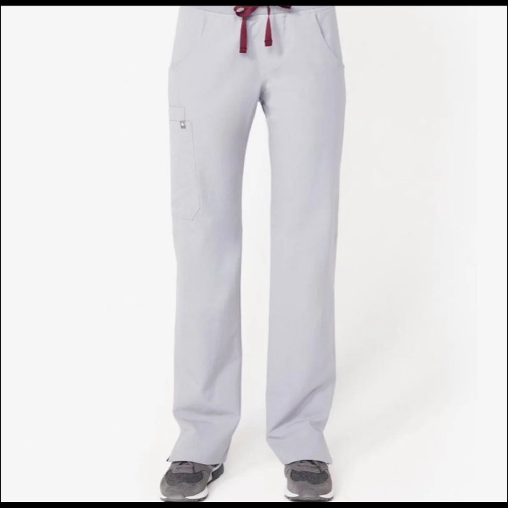 BNWT Figs CEMENT